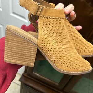 Toms Tan Perforated Block Heel Mules